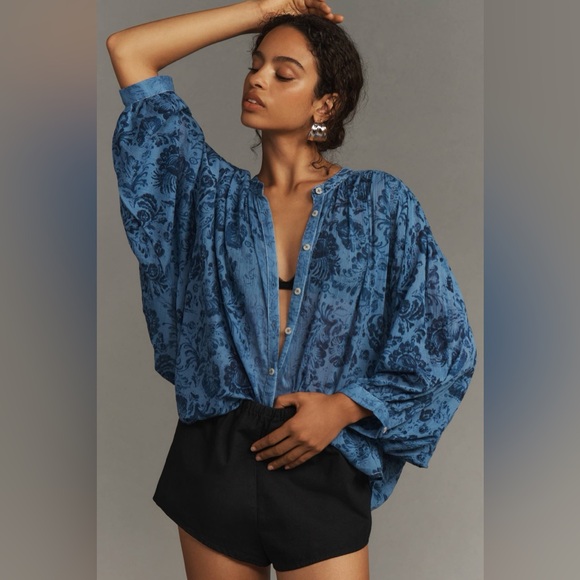 Pilcro Tops - EUC Anthropologie – The Sidney Batwing Blouse by Pilcro
